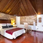 La Casa De Aya *